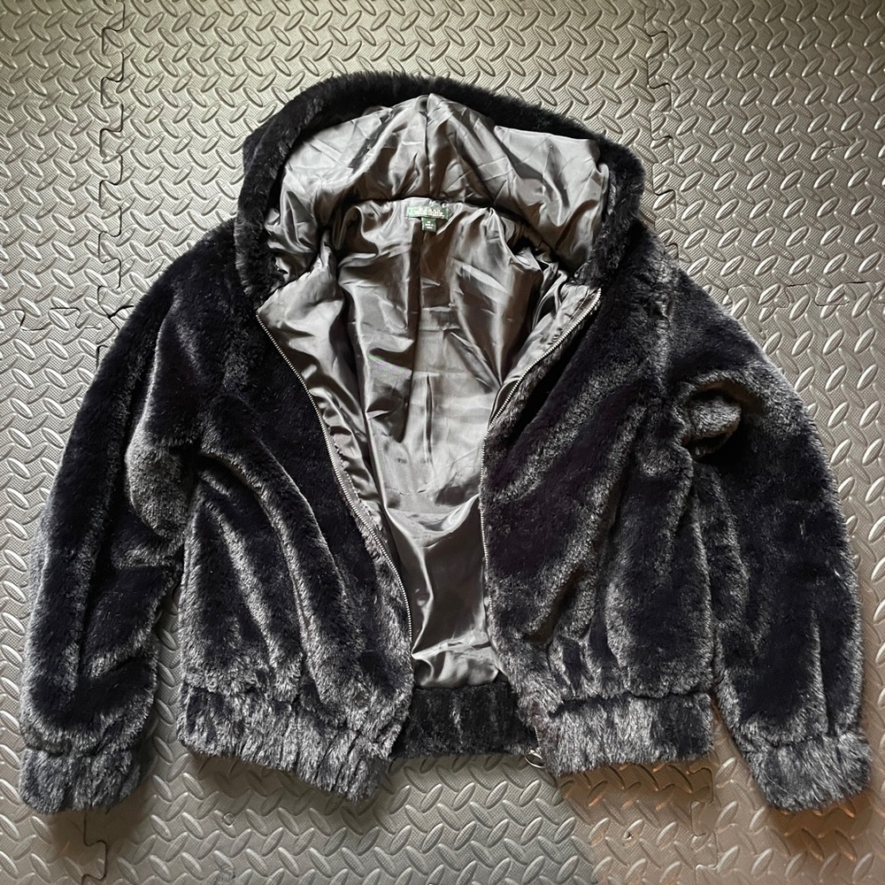 black faux fur zip up jacket